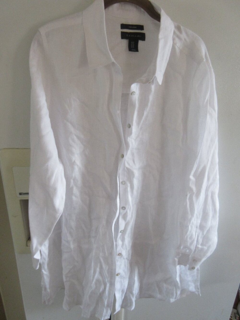 Tahari White 100% Linen Tunic Blouse Roll tab Sleeves 1x - Picture 2 of 4